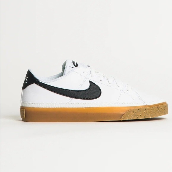 Nike Court Legacy Low White Gum Sole Sneakers Women's Size 8 NEW - Picture 1 of 8